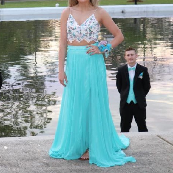 2 piece turquoise prom dress - Picture 4 of 6